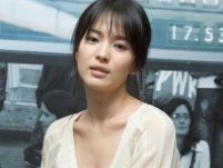 新版《水滸》潘金蓮不洗澡不脫衣，理由是尊重原著