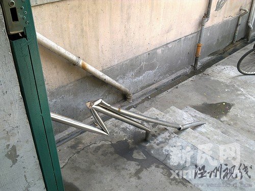 浦東楊浦10小時(shí)內(nèi)2女1男高樓墜亡 最小17歲(組圖)