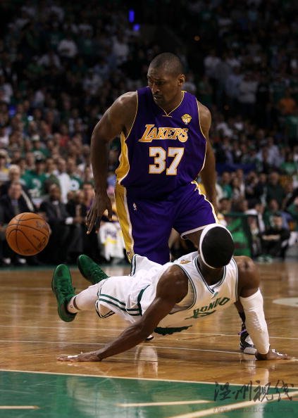 沉睡三節(jié)只為致命1秒鐘阿泰用15投2中騙了所有人