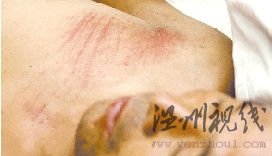 女子駕車碾壓農民工后多次返回現場沖撞人群(圖)