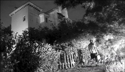 多家記者采訪郭德綱別墅占地事件遭圍毆(圖)