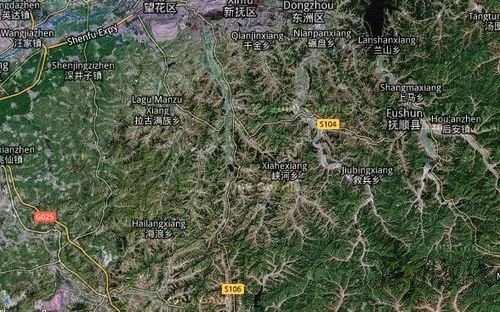 一架不明國籍飛機在遼寧撫順縣墜落(圖)