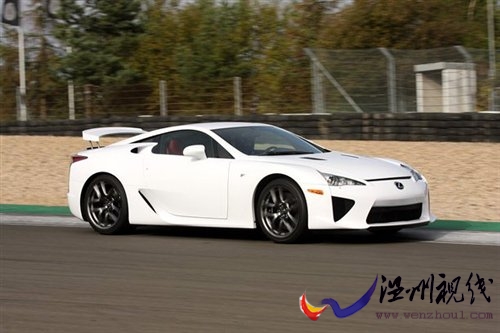 科技護航重裝上陣 試駕雷克薩斯-LFA 汽車之家 科技護航重裝上陣 試駕雷克薩斯-LFA 汽車之家