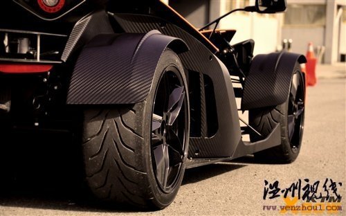 號稱暴走小怪物 試乘KTM X-BOW street 汽車之家