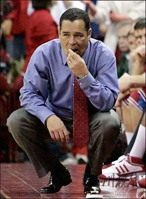 雄鹿助理教練湯普森