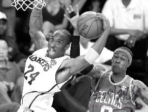 隆多三雙戲湖人