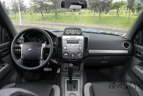 硬是與眾不同 試駕福特Ranger 3.0D 汽車之家 硬是與眾不同 試駕福特Ranger 3.0D 汽車之家