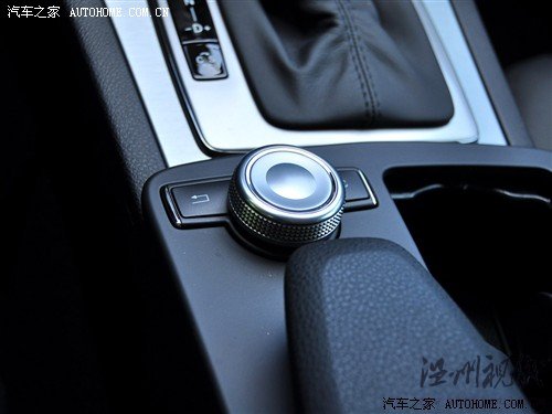 奔馳 奔馳(進(jìn)口) 奔馳c級(jí)(進(jìn)口) 2010款 c300 旅行版