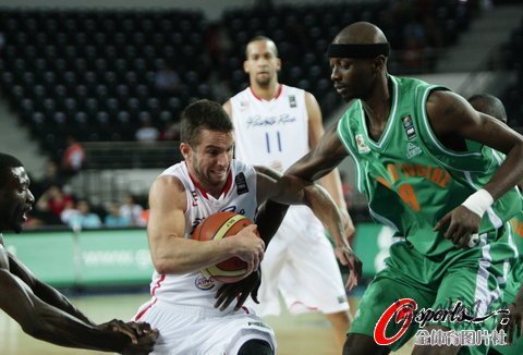 神奇一幕誕生! 中國男籃戲劇性提前晉級16強