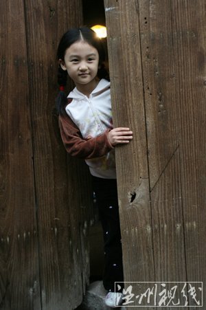 童星“潛規(guī)則”曝光 贊助20萬演小演員中男一號(hào)