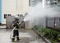 溫州市區(qū)西山南路施工不慎挖斷燃氣管道 居民緊急疏