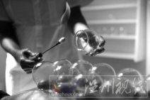 高溫天氣拔罐刮痧也火了起來