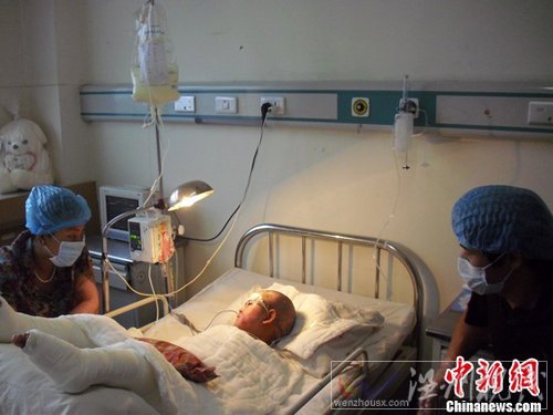 最慈愛父親杜金輝“割皮救女”