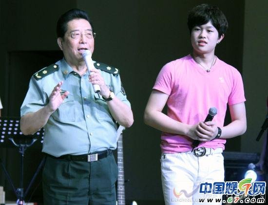 李雙江和兒子李天一