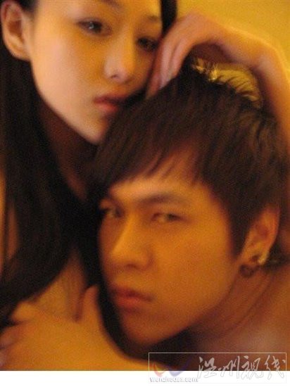 張馨予與前男友大膽床照