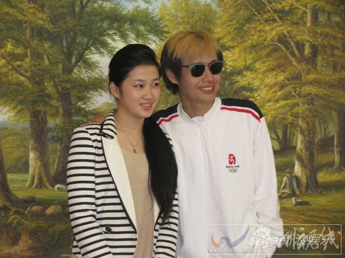 鄧建國和90后新女友劉陽