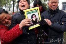 巨石沉尸女乘客案件之外 女乘客是閣樓女郎？巨石沉