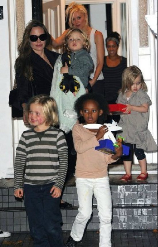 安吉麗娜朱莉布拉德訂婚