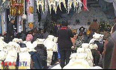 醫院集體下跪續:醫院有過失 停業整頓協議無效