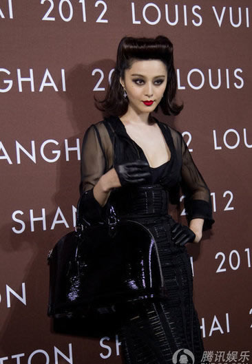 范冰冰復(fù)古造型