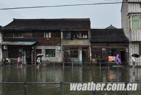 寧波昨日午后雷陣雨 姜山小鎮成水城