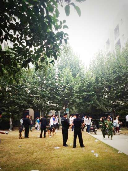 現(xiàn)場(chǎng)已被警方封鎖