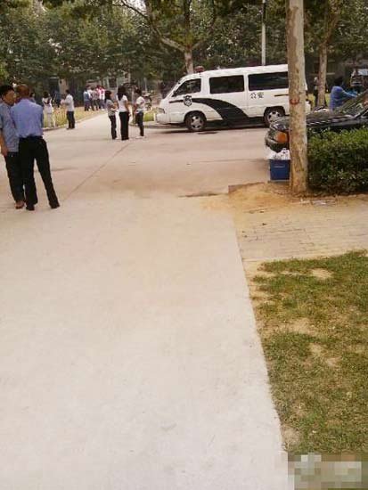 現(xiàn)場(chǎng)已被警方封鎖