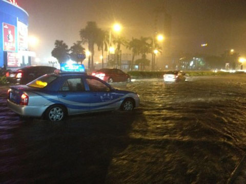 海南遇暴雨氣溫下降 未來兩天雨勢減弱氣溫回升