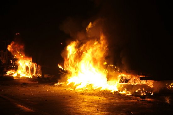 京港澳高速車(chē)禍