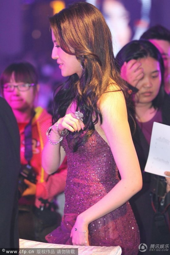 林丹與劉亦菲熱聊