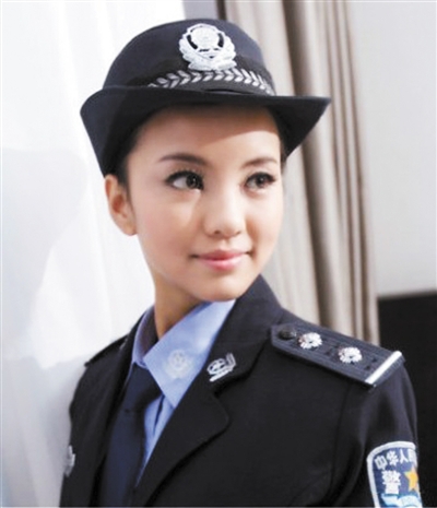 模特假冒警花圖片