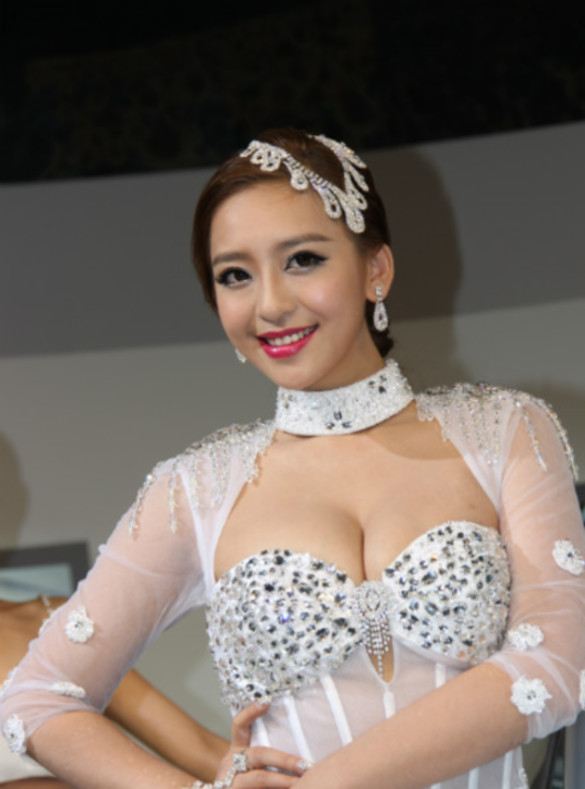 高三車展女神曹陽