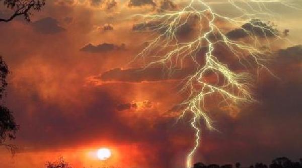 武漢響冬雷不是末日異象