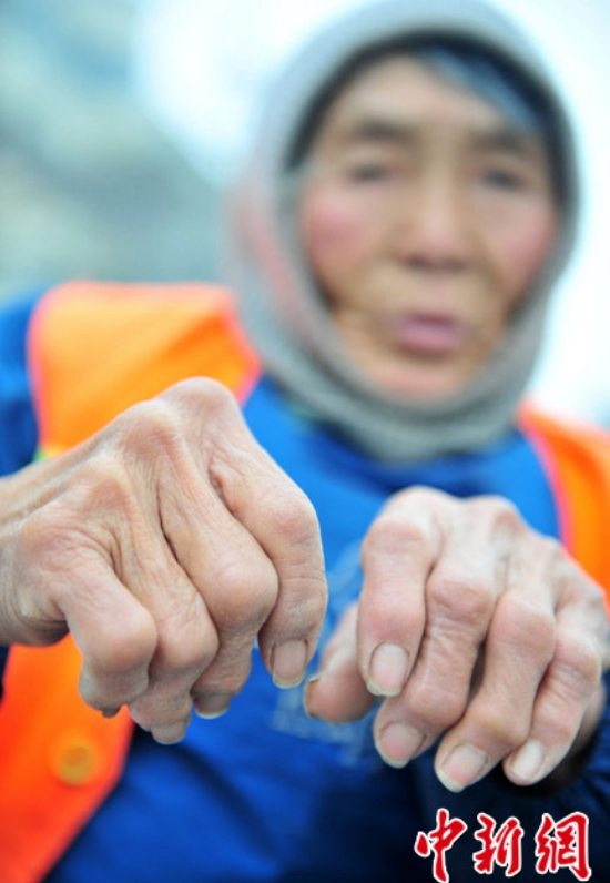 河南78歲環(huán)衛(wèi)工張秀榮