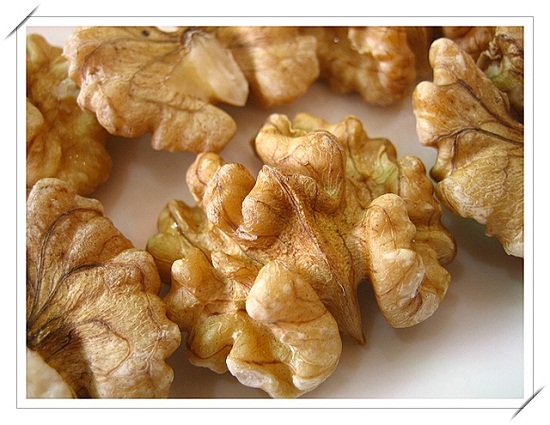 吃什么水果對(duì)皮膚好 吃什么對(duì)皮膚好 8種水果抗衰老