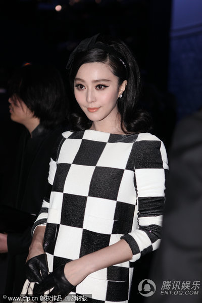范冰冰2013時(shí)裝周