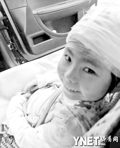 雅安微笑女孩 你一笑便是整個(gè)滄海 美了這個(gè)人間