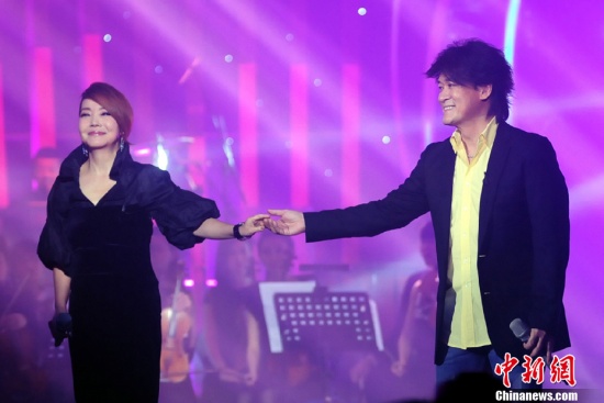 辛曉琪和周華健合唱