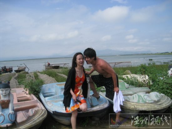 干露露資料：莫納夏天劇照