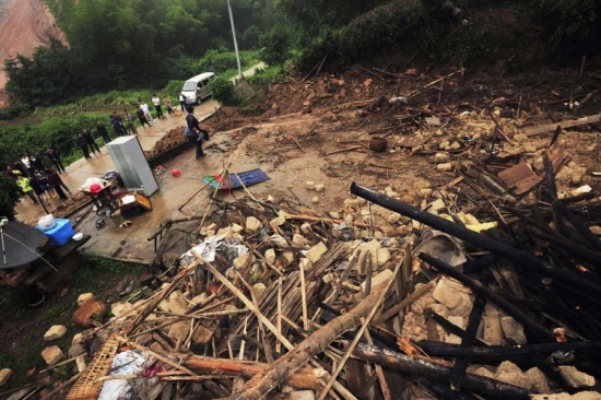 長沙暴雨造成寧鄉(xiāng)縣夏鐸鋪鄉(xiāng)山體滑坡