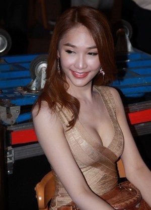 泰國(guó)人妖皇后rose