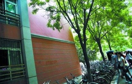 22歲女畢業(yè)生墜亡