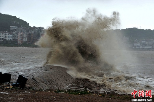 13日蘇力登陸福建沿海