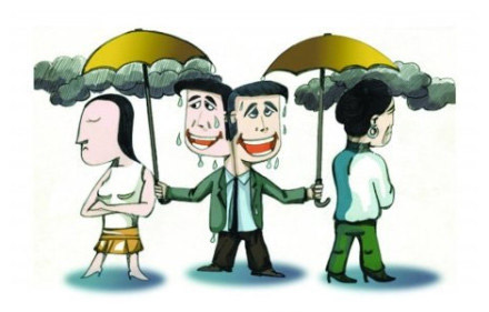 婆婆半夜入室親吻兒子 解釋道擔心兒子踢被子