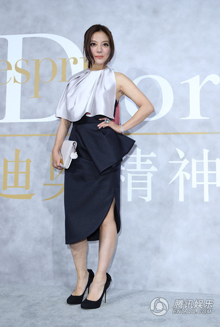 趙薇否認懷二胎