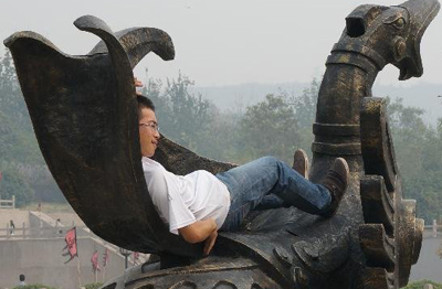 旅游景點不文明現象 國人旅游到此一游的特色隨意攀