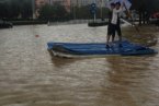 臺(tái)風(fēng)菲特影響溫州 多地已經(jīng)變成水上威尼斯