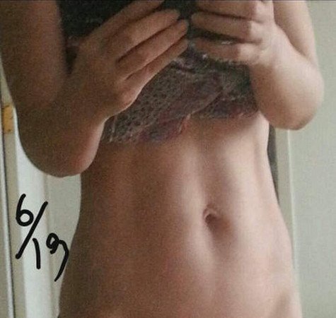 韓國(guó)48歲大媽秀腹肌爆紅