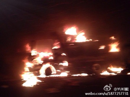 蕪合高速蕪湖大橋貨車車禍后起火