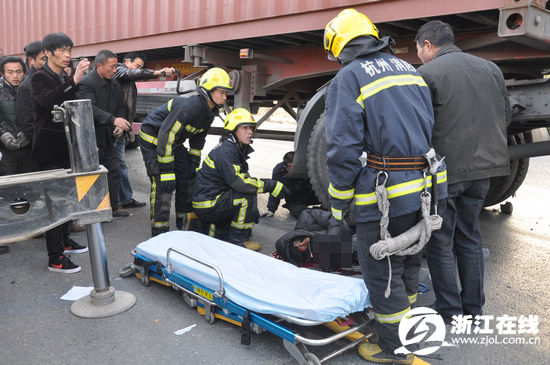 男子事發時正在聽歌